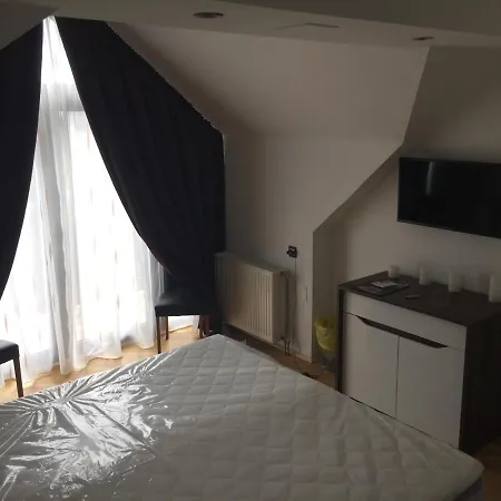 Bed and breakfast Vulkán Wellness Panzió Pécs