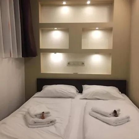 Vulkan Wellness Panzio 3* 佩奇